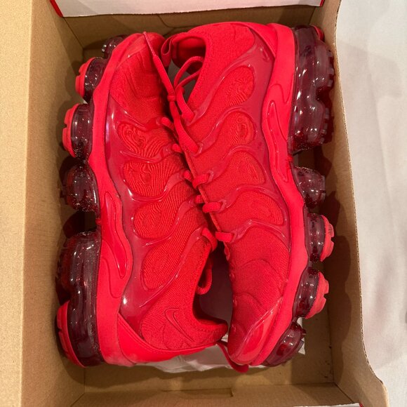 Nike Air VaporMax Plus Men\'s Shoe SIZE 8.5 main image 7